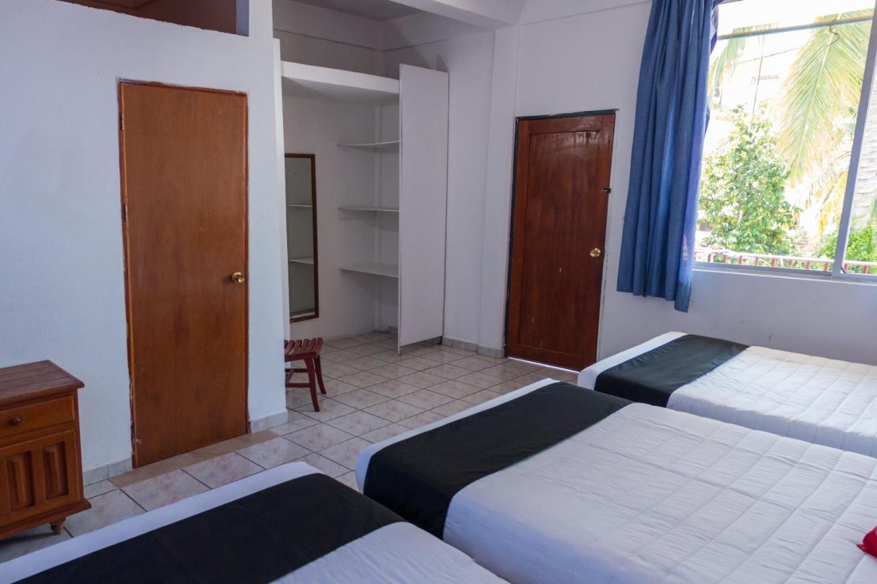 Hotel Adelita ซีฮัวตาเนโค ภายนอก รูปภาพ