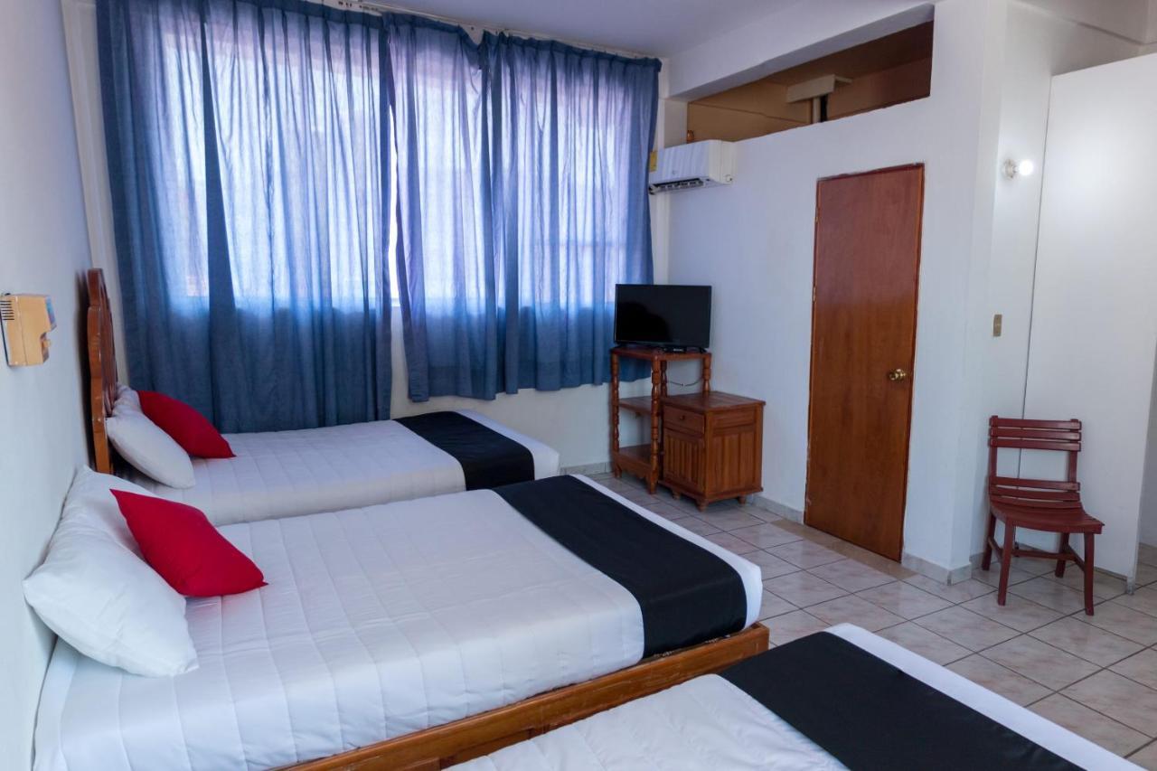 Hotel Adelita ซีฮัวตาเนโค ภายนอก รูปภาพ