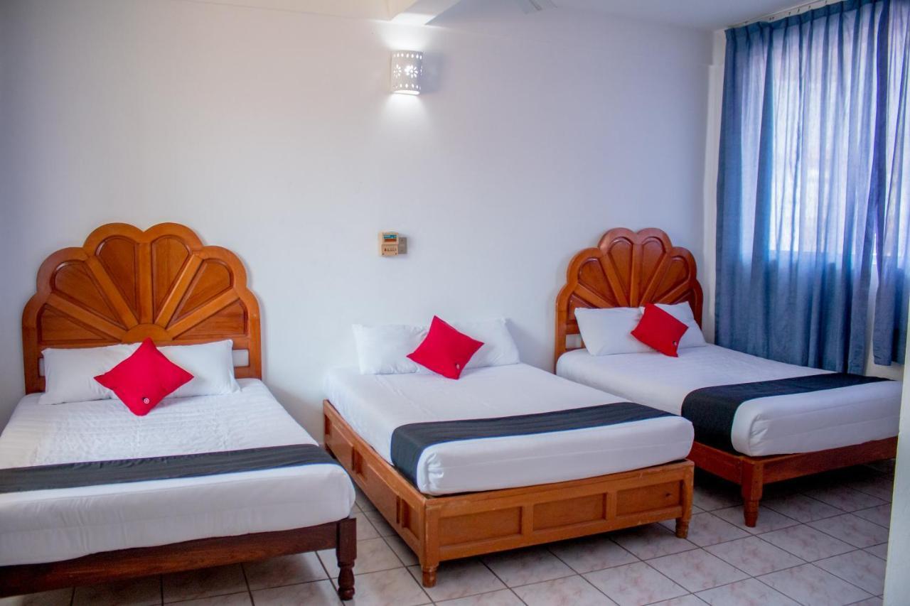 Hotel Adelita ซีฮัวตาเนโค ภายนอก รูปภาพ