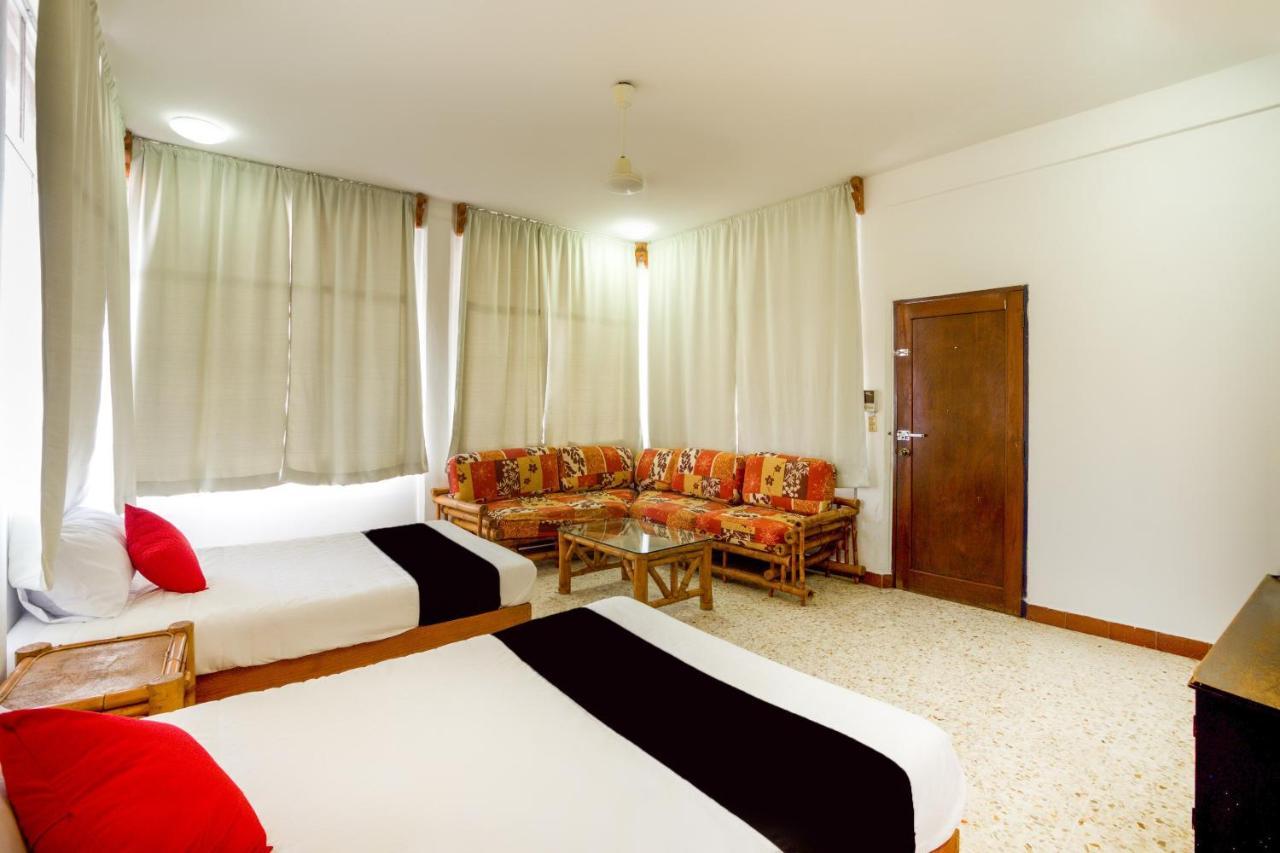 Hotel Adelita ซีฮัวตาเนโค ภายนอก รูปภาพ